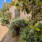 Beachside 2Bd Home In The Heart Of Sea Point!